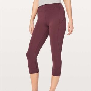 Lululemon in Movement Everlux 19” crop leggings